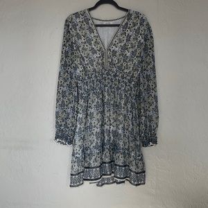 green boho dress with sleeves